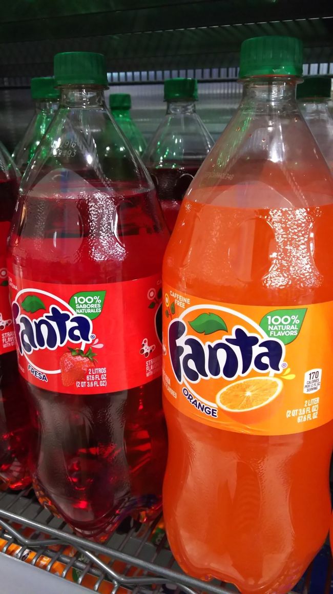 ファンタ <br /><br />何か色が日本の物とは…違う。