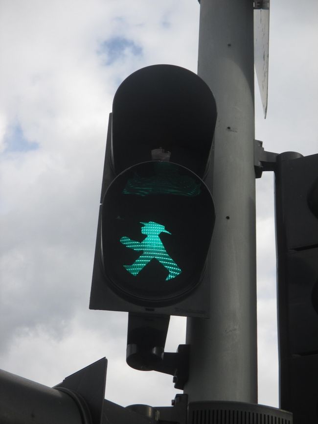 アンペルマン<br /><br />旧東ドイツで使われていた信号のマーク<br /><br />色々なグッズが売られていた<br /><br />かわいい♪