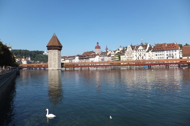 ９月９日<br />今日は最後の日なので日中はルツェルン市内を回りました。<br />ホテルから５分とかからずにカペル橋に来ました。