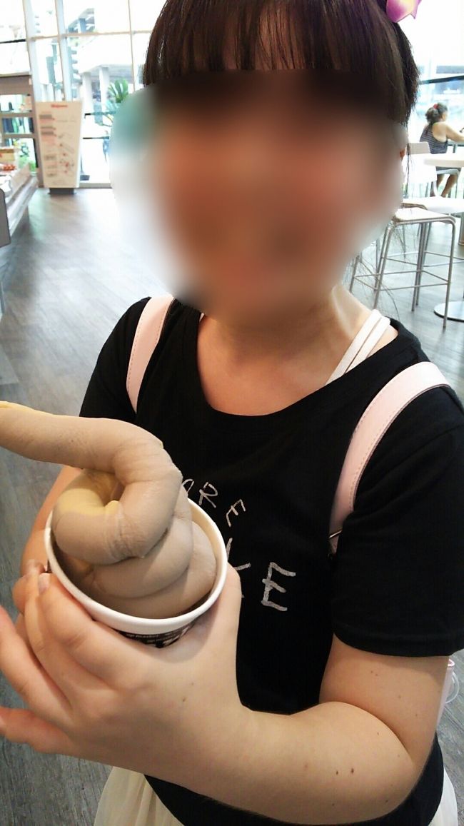 大爆笑！！！<br /><br />カップを上手く操作できずー！<br /><br />うまくとぐろが巻けません。<br /><br />とにかく 笑ったーーーー！