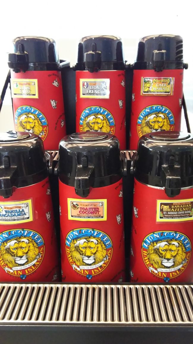 ライオンのコーヒー色々。<br /><br />ポットで売ってるライオンコーヒー初めて見たかも。