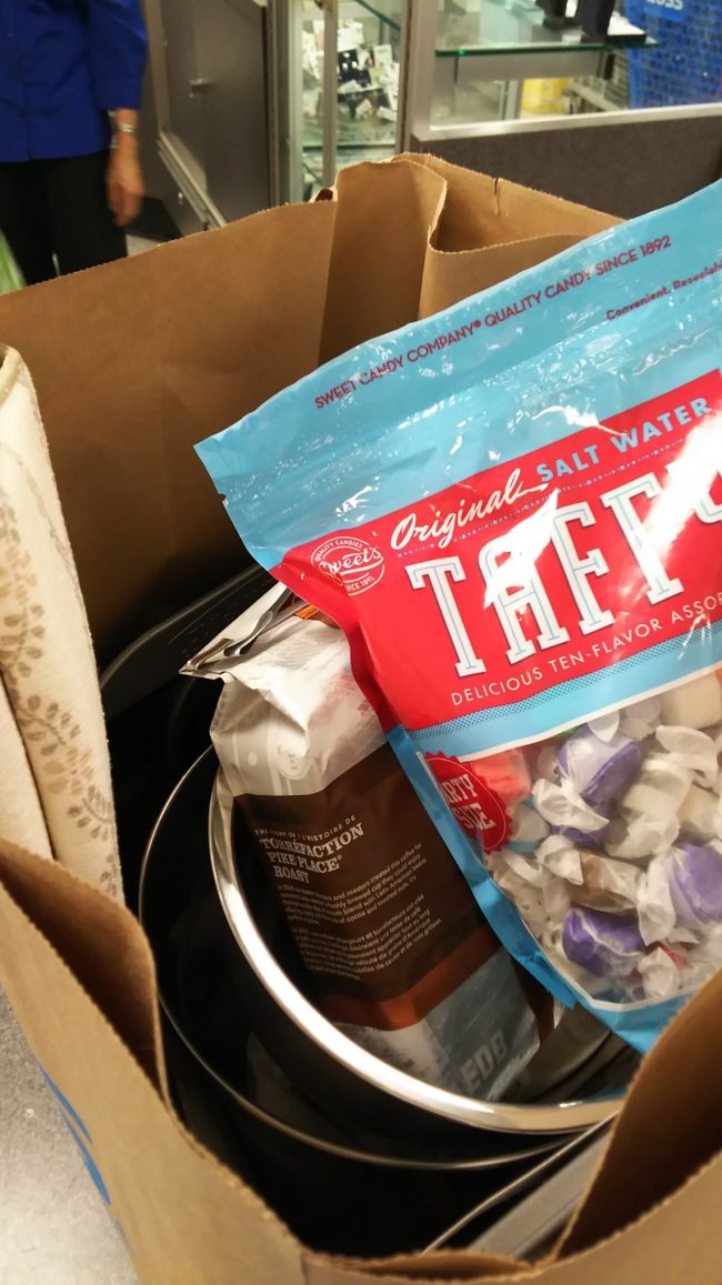 レジだって、並んでいたら直ぐにスタッフさん駆けつけてレジを開けてくれた。<br />以前はお客さんが列を作って待っていてもお構い無し。しまいにはレジの人の仲間？友人？とのお喋りでまぁ〜レジが進まない。<br />ここは日本では無いからと我慢しひたすら待ったのに…変わったわ、びっくり。<br />