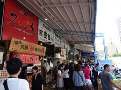 で、１０時３０分毎に舞い戻ってきましたが、
どんどん人が増えてきました。