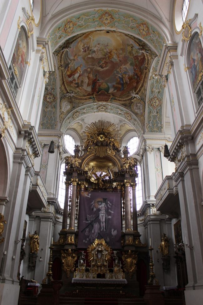 主祭壇の天井画がとっても素敵☆