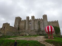 15世紀に建設されたオビドス城はポザーダと呼ばれる高級宿泊施設になっていて大人気だそうです