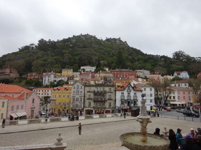 宮殿から出るとシントラの町がみえます