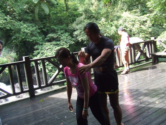 烏来自然区で健康運動<br /><br />健康運動開始