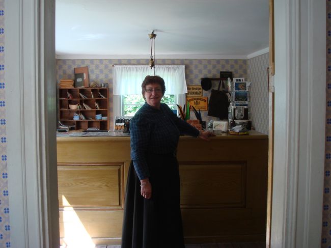 郵便局で切手を買いました。絵柄がとても可愛い。