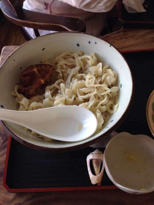 川平湾の蕎麦屋の八重山そば