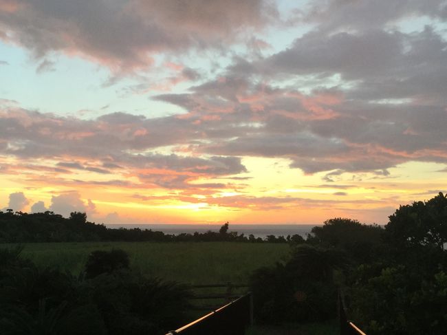 途中にあった展望台からの夕日<br />