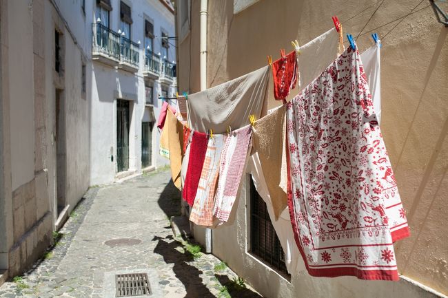 路地フェチ、洗濯物フェチの私には堪らない地区です。