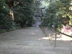 第十九番　長浜神社
長い階段を上ってきます。