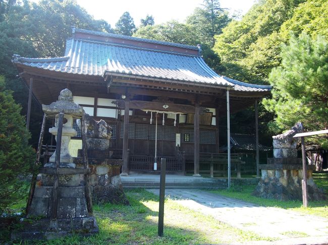 「柳廼社(やなぎのしゃ)」<br /><br />土井利忠を祭る神社だそうです
