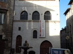 今は、武器博物館のバルジェッロ宮。
 
昔は警察署だったそう。
 