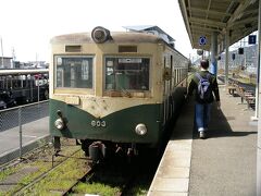 御坊駅で、今回のメインイベント、紀州鉄道に乗り換える。
この車両、旧大分交通のキハ603は、非常にレトロなディーゼルカーとして人気があったが、2016年現在は現役を退いている。