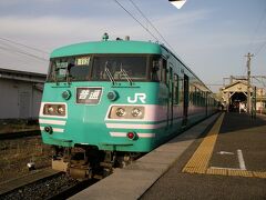 五条からは117系に乗車。
実は、和歌山線ではわずかしかない貴重な117系の運用。
奈良県入りする唯一の117系でもある。