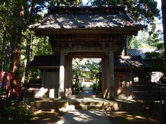 正善院黄金堂から3kmほど離れた場所にある玉川寺。
寺町からは少し離れるが、街道に看板が出ており、庭園が名物。