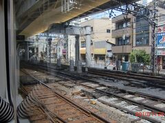 京成本線と合流。京成高砂駅に差しかかる。
空港第二ビル駅からわずか２５分。早すぎるっ