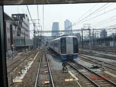 栄生駅の手前の引込線に停まっていたミュースカイ。