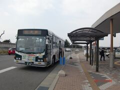 ここから津駅行きの路線バスに乗る。