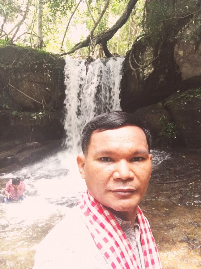 クバルスピアンの滝が素晴らしいかったです。