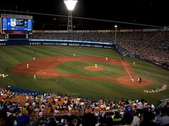 プレイボー。

久々のプロ野球観戦、ヤッパいいですねこの雰囲気。