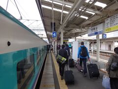 和歌山駅。結構ここで降りる人も多い。

【その２】につづく