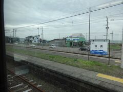 最初の駅、谷浜駅。
かつてはＪＲ西日本最東端の駅だった。