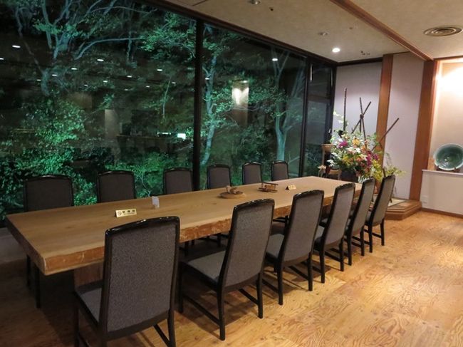 我が家の旅は、宿でくつろぐ時間重視（特にダンナは宿での昼寝の時間重視）なので、観光はそれだけにして宿へ入りました。