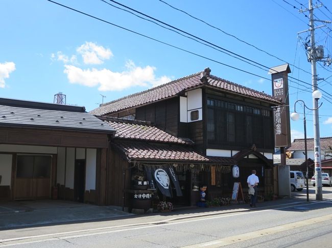 ここにも酒蔵がありダンナは試飲し購入（が、ほんのちょっとしか注いでもらえなかったらしい）。<br />