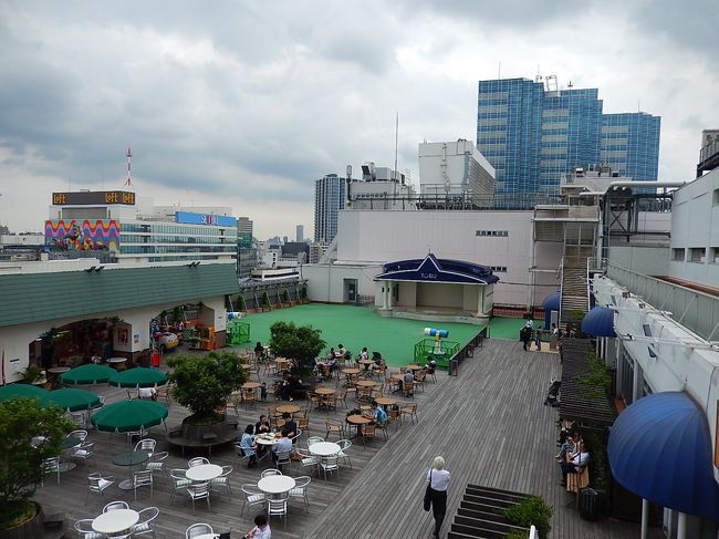 東武池袋 スカイデッキ広場