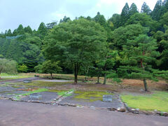 永平寺から。。しばし走り　一乗谷へ

　車窓から　発掘調査した　遺跡が見え始める