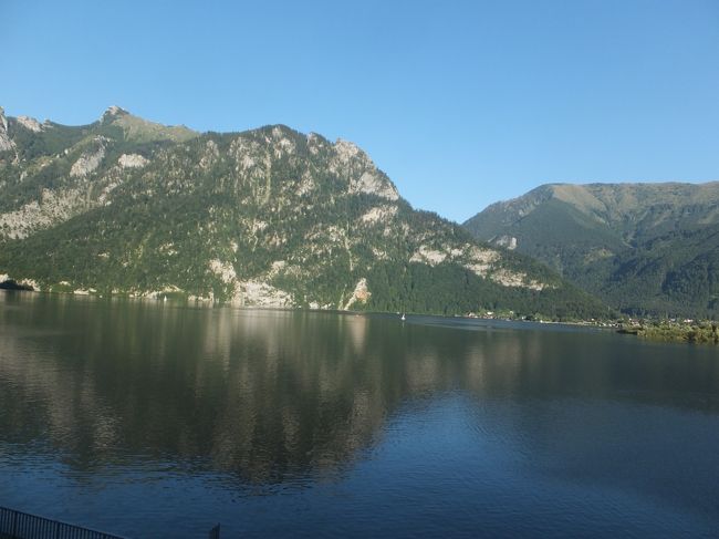 【ウィーン→オーバートラウン】<br /><br />このときは天気も良く、ただただ美しい車窓に見とれていました。