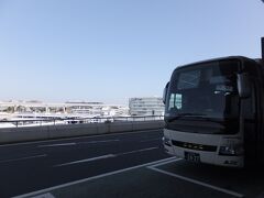 成田空港第１ターミナル到着。

(12:21)