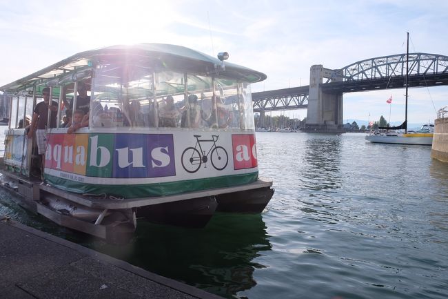 疲れたし、グランビルアイランドは諦めてご飯でも食べて帰るか〜と思ったけど、後輩さんの悲しそうな顔に負けてアクアバスに乗ってグランビルアイランドへ