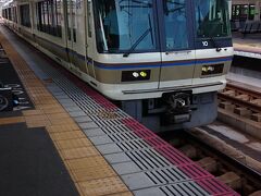 奈良から京都へはこの電車に乗ったんだと思います(^_^;)