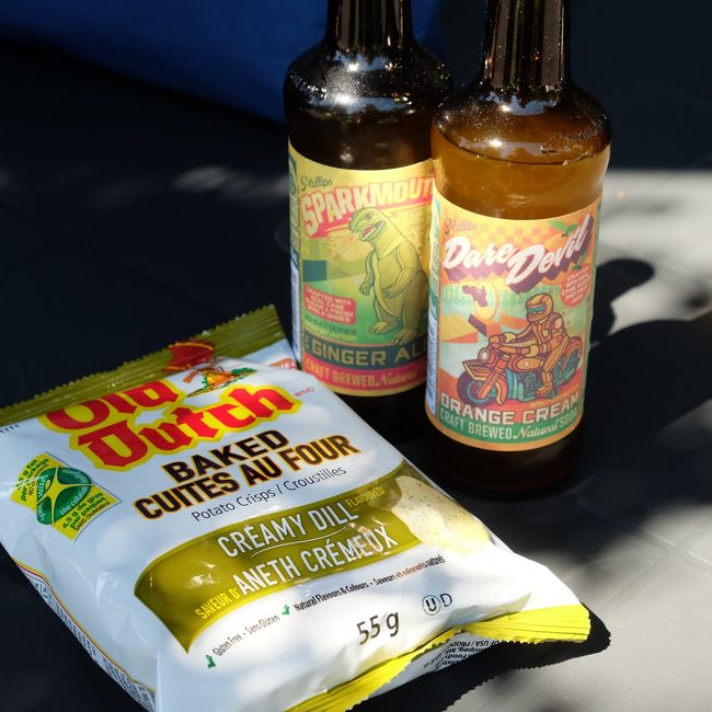 おやつとジュースをお買い求め。<br />（ビールかと思ったら違ったことは内緒）<br /><br />カナダはお酒を売ってもいいところはお酒屋さんだけのようで、ビールを買って飲みたかったのに失敗。<br />ジュースは甘かった･･･