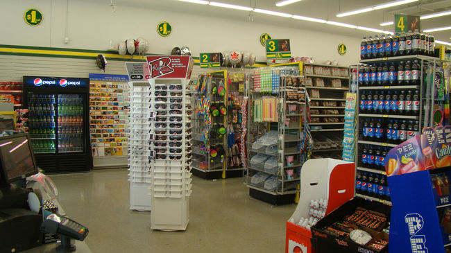 ガスタウンのDollarama（1ドルじゃないのもたくさんあるけど100均的なお店）でだいぶ遊んで･･･<br />まだまだお買い物をしたそうな若者たちと解散。<br /><br /><br />も〜つかれた！！！！<br />無理無理無理！