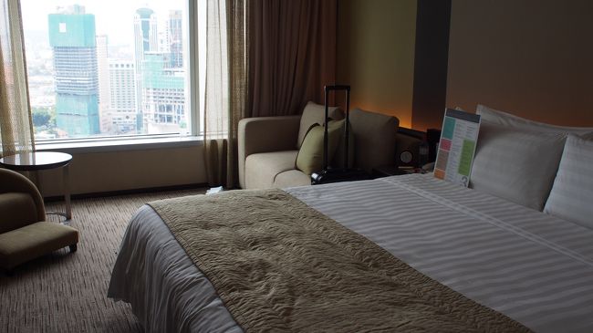 １ベッドルームですが、すっごい広いベッドで快適♪<br />部屋自体もゆとりがありました♪