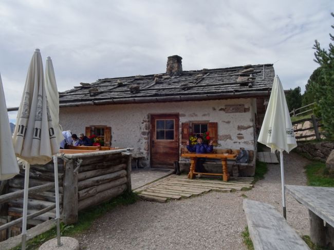 ちょっと味のある山小屋