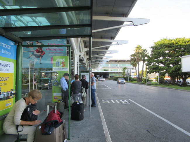 エアロバスでロシオ広場まで<br />3.50ユーロ。2〜30分で到着です。