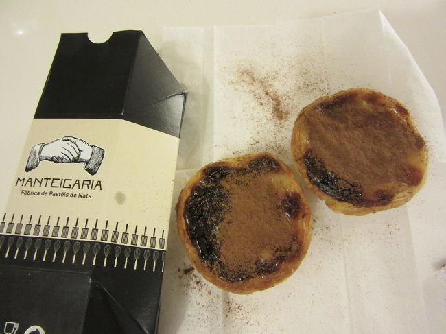 キチンと箱詰してくれます。ベレンのより、少し甘い気がしますが、冷めててもサクサクで美味しかった♪<br />カスタードのトロッと感はやはりベレンの勝ちかなっ