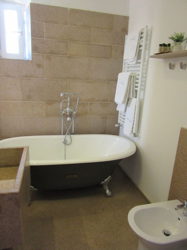 バスタブがあるなんて！タオルも色々な種類が！！リッチ〜〜