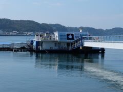 お昼ご飯は「海中魚処　萬坊」で。
11時50分ごろに到着。