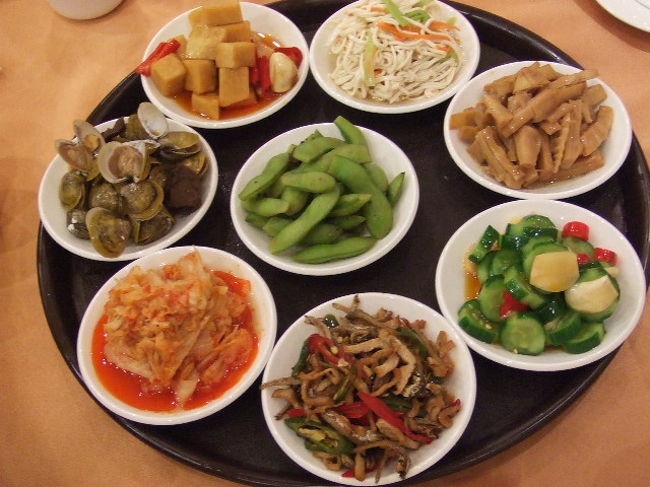 圓城 川菜館四川料理<br /><br />前菜：好きなものを選びます