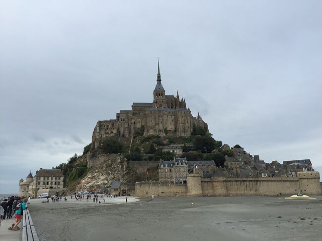 Abbaye du Mont-Saint-Michel(モン・サン・ミシェルとその湾 Abbaye du Mont-Saint-Michel(モン・サン・ミシェルとその湾