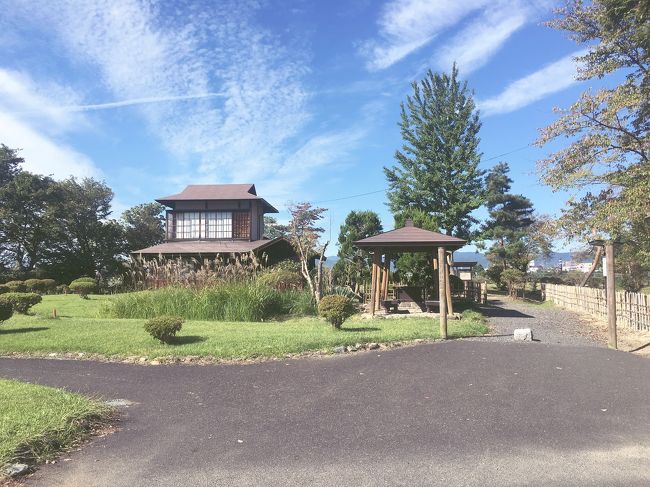 羅須地人協会に到着です。<br />かつて花巻市内にあったものが、宮沢賢治が教諭をやっていた花巻農業高校の敷地に移設されたものです。<br />団体でない限り連絡する必要は無いようで、勝手に中に入って見学できました。<br />