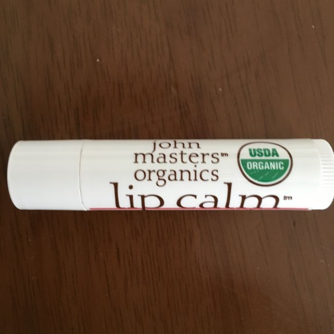 リップなど、少しだけ購入しました。<br /><br />ホールフーズを出た後は、モール内をウロウロ。ロングス ドラッグスでは、タロさんのビーチサンダル $４と、タロさんパパのお友達用の「金髪美人カレンダー」¢８８(かなり値引きされていた)３つを購入。<br /><br /><br />