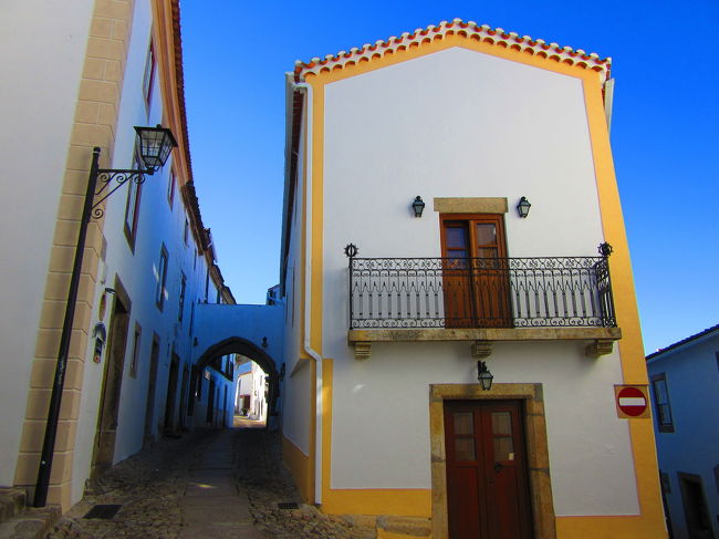 これこれっ♪<br />こういう細い道、好き〜！