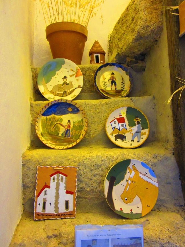 可愛らしい絵皿。<br />私でも描けそうな気が！？